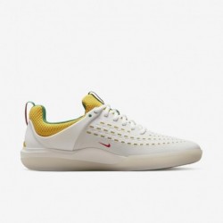 Chaussures de skate Nike SB Zoom Nyjah 3 (DO9403-100, blanc sommet/jaune tour/vert chanceux/)