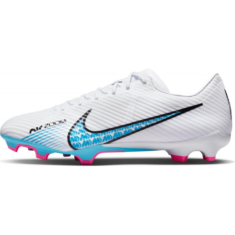 Chaussures de football basses Nike pour hommes