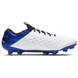 Chaussures de football pour terrain sec Nike Legend 8 Elite FG pour hommes At5293-104