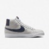 Chaussures de skate Nike SB Zoom Blazer Mid (FD0731-004, Gris loup/Argile cosmique/Blanc/Bleu marine)