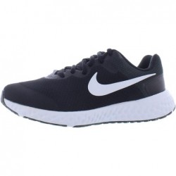 Chaussures Nike Revolution...